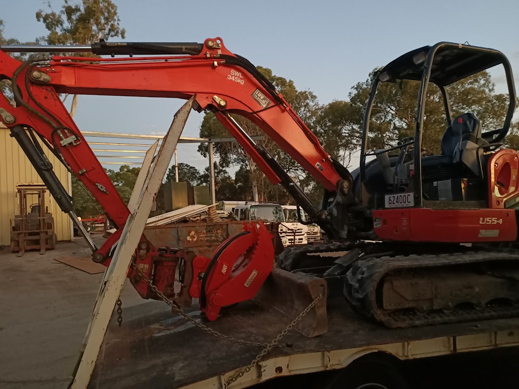 M & K Plant Hire | 311 Redland Bay Rd, Capalaba QLD 4157, Australia | Phone: (07) 3245 4414