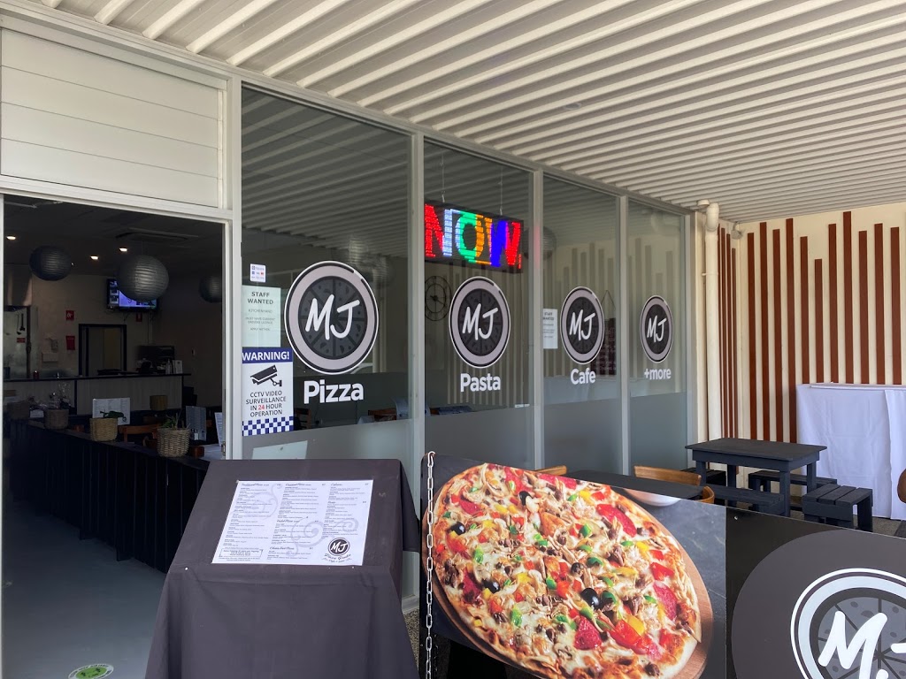 MJ Pizza & Pasta Cafe | Shop- 4/41-43 Kirkwood Cres, Hampton Park VIC 3976, Australia | Phone: (03) 6702 3400