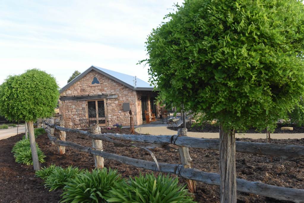 Riverline Cottage and Gardens | 141 Karoonda Hwy, Loxton SA 5333, Australia | Phone: 0414 922 269