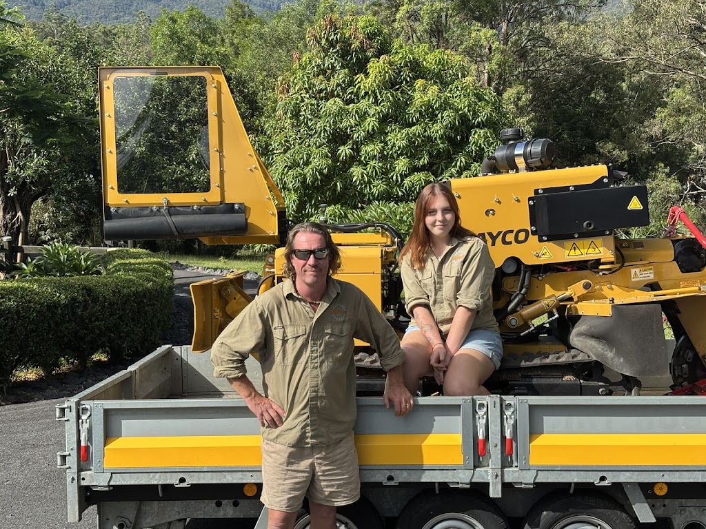 SR Stump Grinding | 46 Climax Ct, Witheren QLD 4275, Australia | Phone: 0492 070 597