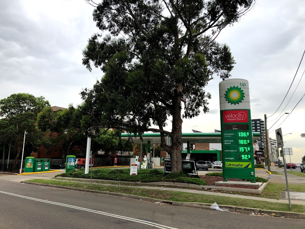 BP | gas station | Hume Hwy &, Forbes St, Warwick Farm NSW 2170, Australia | 0296012588 OR +61 2 9601 2588