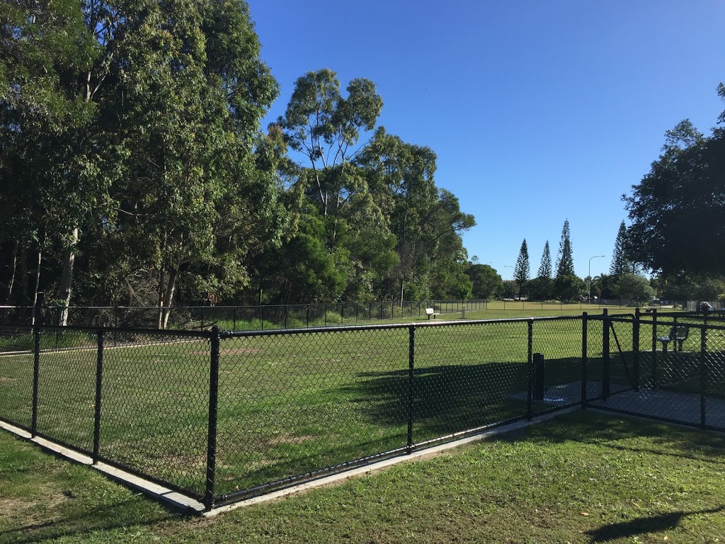 Kawana Island Dog Park | 51 Grand Parade, Parrearra QLD 4575, Australia