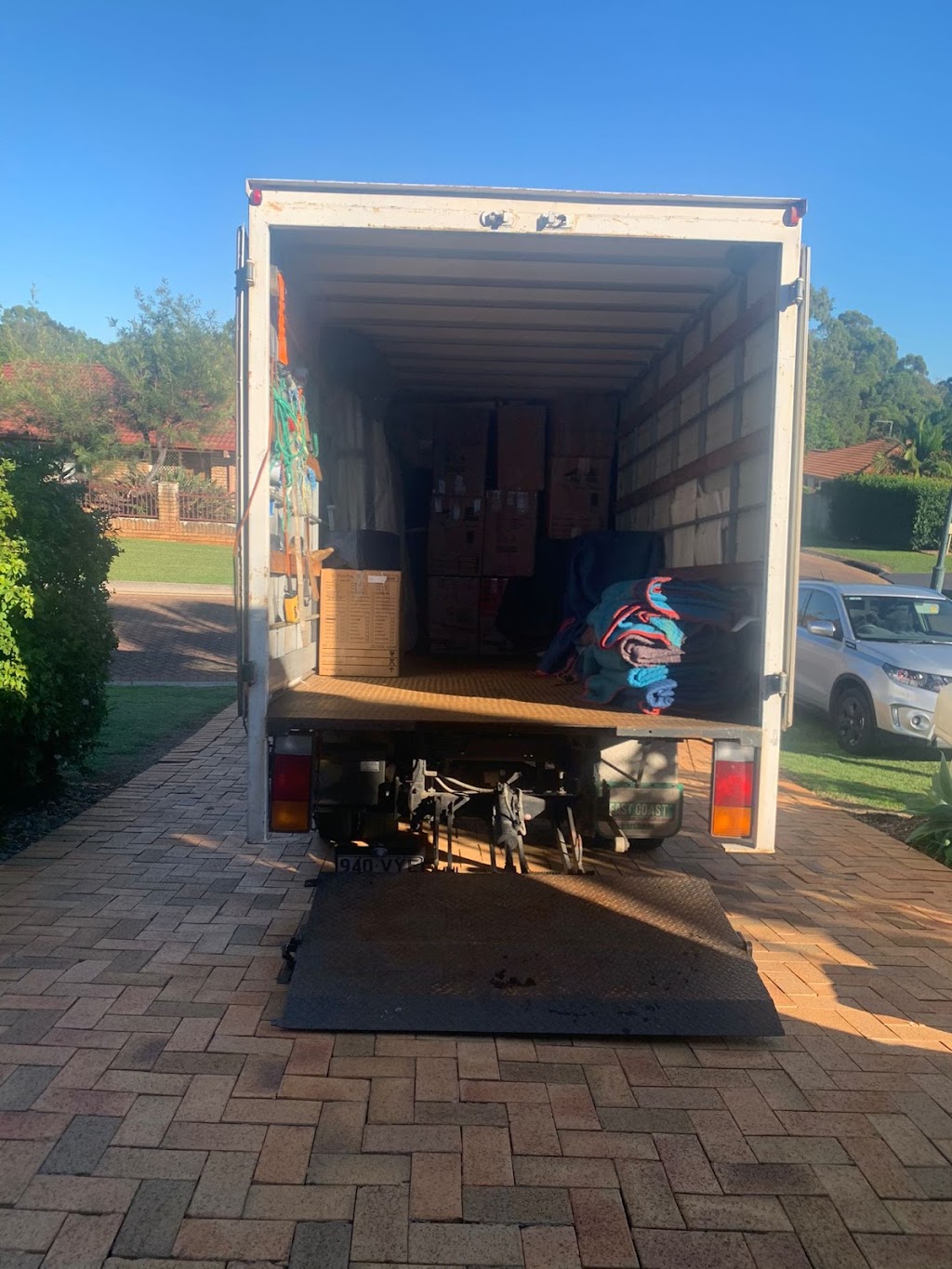 Knight Movers | 39 Muriel St, Redland Bay QLD 4165, Australia | Phone: 0439 636 667