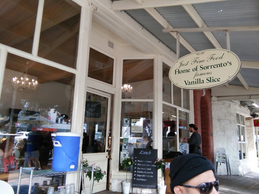 Sorrento Village Bakehouse | bakery | 29 Ocean Beach Rd, Sorrento VIC 3943, Australia | 0359841549 OR +61 3 5984 1549