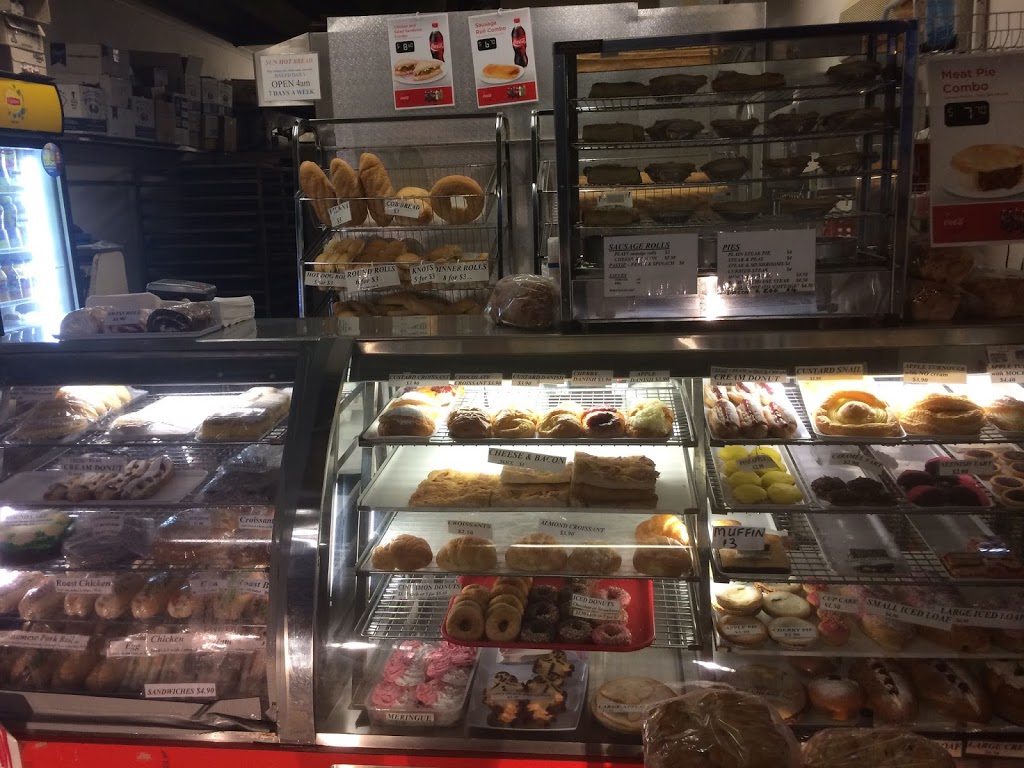 Sun Hot Bread Bakery Goodna | bakery | 11 Queen St, Goodna QLD 4300, Australia | 0738181006 OR +61 7 3818 1006