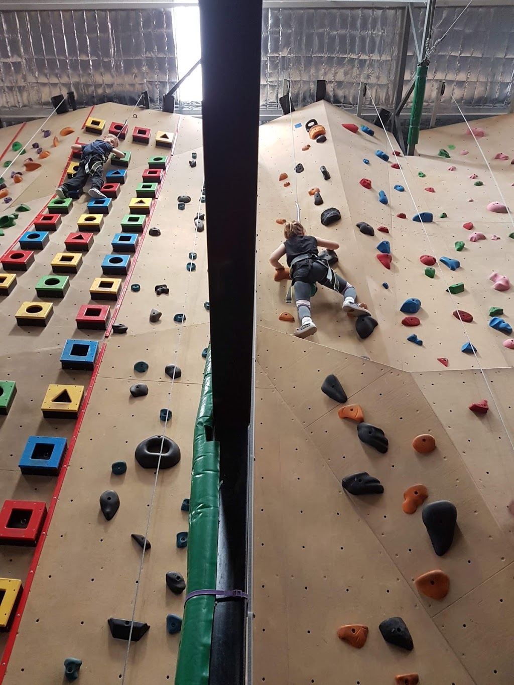 Bayside Climbing | gym | 9 Network Dr, Carrum Downs VIC 3201, Australia | 0397751557 OR +61 3 9775 1557