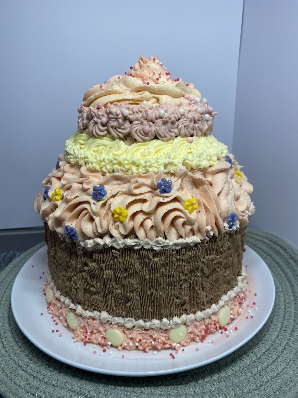 Sunshine Coast cupcake and bagel co | bakery | Dunes Ct, Peregian Springs QLD 4573, Australia | 0410802923 OR +61 410 802 923