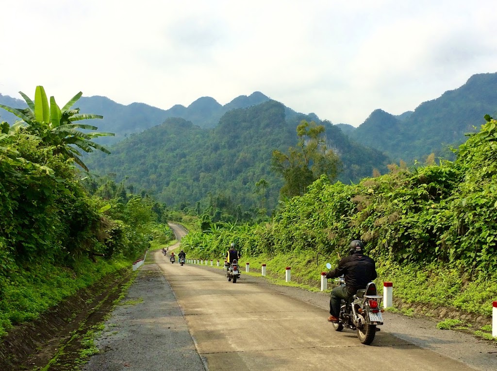 Vietnam Motorbike Tours | 54 Eighth Ave, Raymond Island VIC 3880, Australia | Phone: 0468 421 353