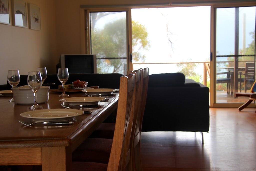 Emu Bay Stay | lodging | 22 Dune Rd, Emu Bay SA 5223, Australia | 0447268844 OR +61 447 268 844