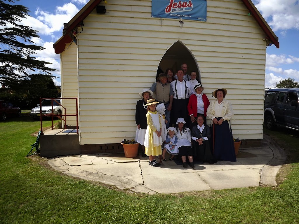 Tenterfield Presbyterian Family | church | 117 Logan St, Tenterfield NSW 2372, Australia | 0267365849 OR +61 2 6736 5849