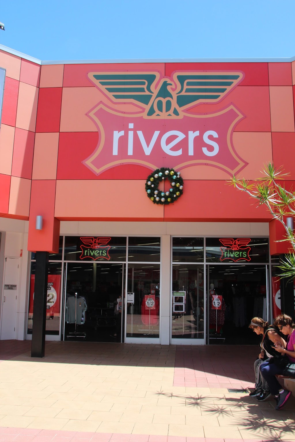 Rivers Australia | clothing store | Harbour Town Adelaide, T1/727 Tapleys Hill Rd, West Beach SA 5024, Australia | 0882359655 OR +61 8 8235 9655