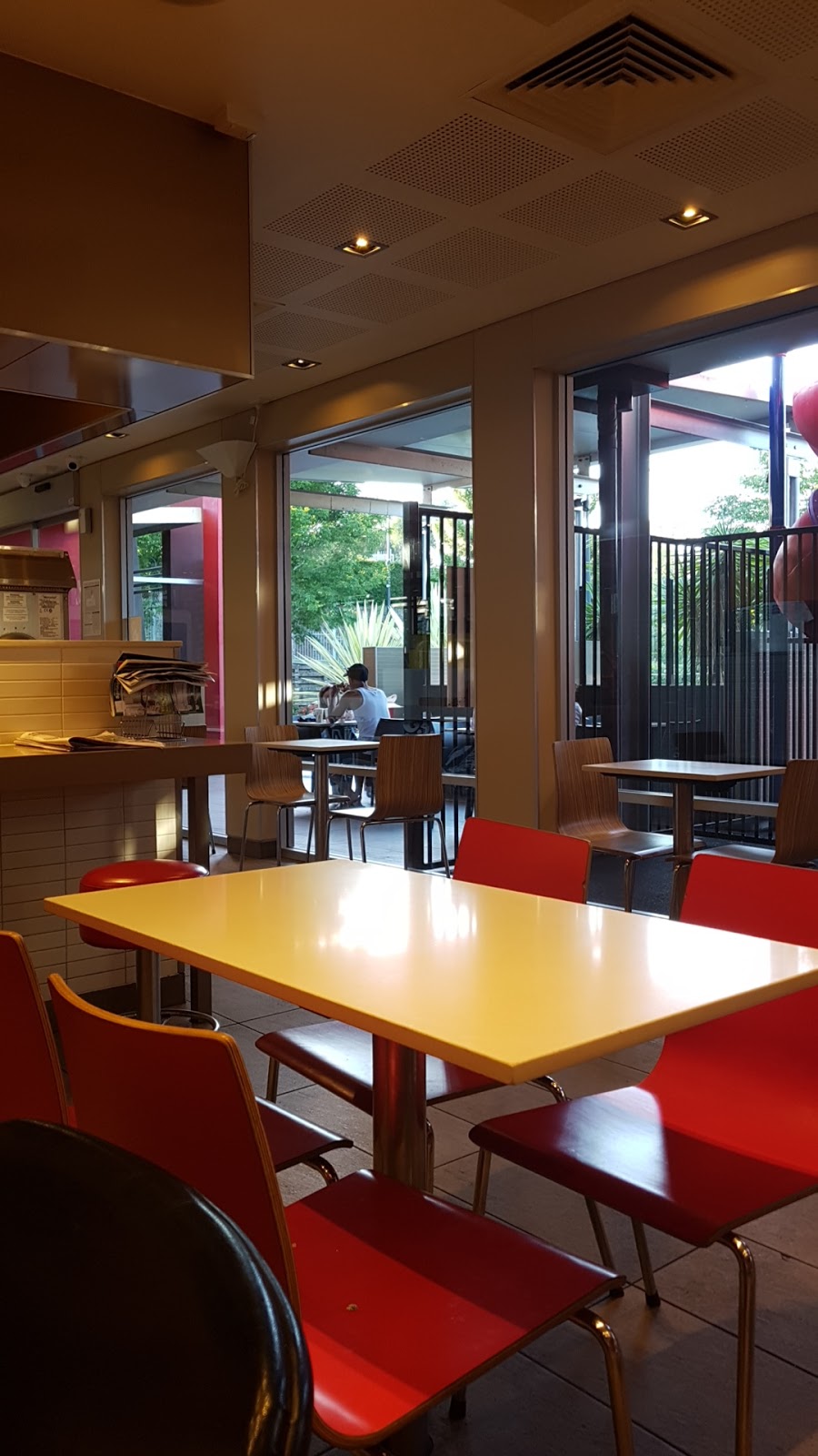 McDonalds Springfield Lakes | cafe | Cnr Springfield Lakes Boulevard &, Centenary Hwy, Springfield QLD 4300, Australia | 0734378608 OR +61 7 3437 8608