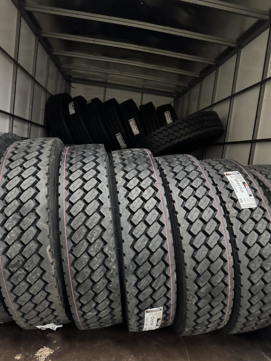 Tyrekart | 47 Theatre Cct, Clyde North VIC 3978, Australia | Phone: (03) 5900 3165
