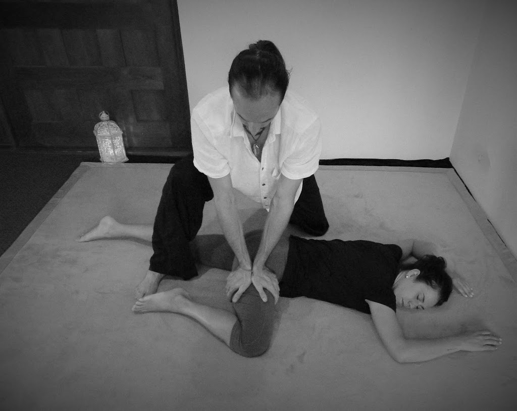 Flow Zenthai Shiatsu Therapy Coolum | 246 Centenary Heights Rd, Coolum Beach QLD 4573, Australia | Phone: 0432 368 126