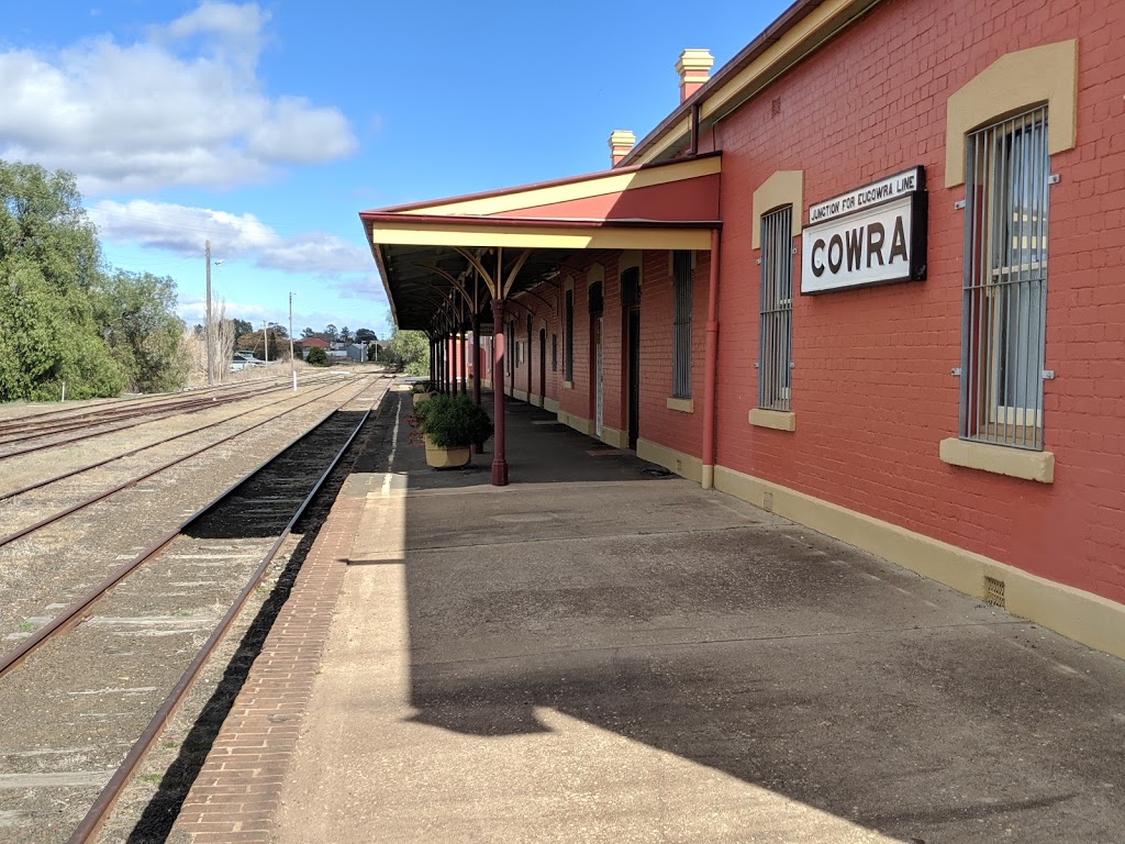 Cowra Railway Station | tourist attraction | 16 Mid Western Hwy, Cowra NSW 2794, Australia | 0402078142 OR +61 402 078 142