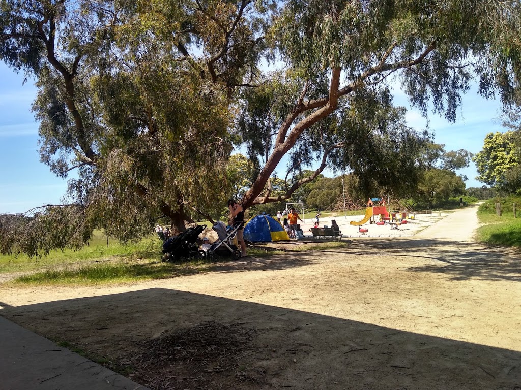 Woodlands Picnic Area | Water Res Within Royal Botanic Gardens, Wylies Creek Track, Cranbourne VIC 3977, Australia | Phone: (03) 5990 2200