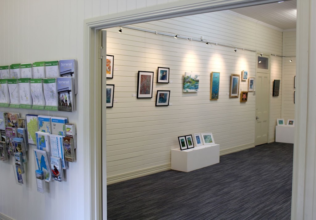 Esk Visitor Information Centre | travel agency | 82 Ipswich St, Esk QLD 4312, Australia | 0754242923 OR +61 7 5424 2923