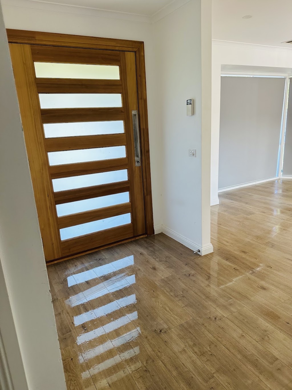 ScrubHub Cleaning Solutions | 284 Pound Rd, Hampton Park VIC 3976, Australia | Phone: 0421 300 196