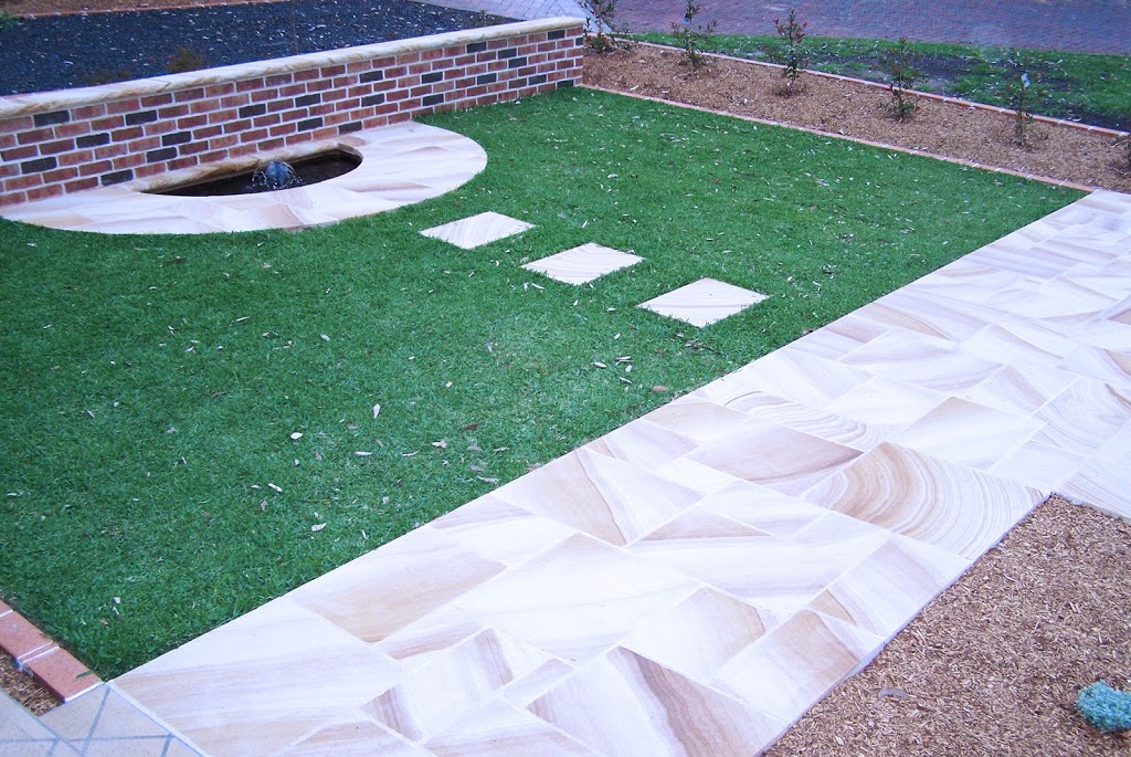 Designer Garden Landscapes | 26 Mawhinney Rd, Glenview QLD 4553, Australia | Phone: 0418 537 523