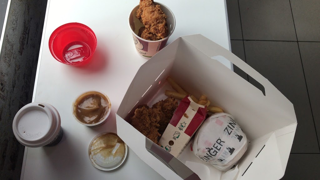 KFC Casino | meal takeaway | 112 Centre St, Casino NSW 2470, Australia | 0266628331 OR +61 2 6662 8331