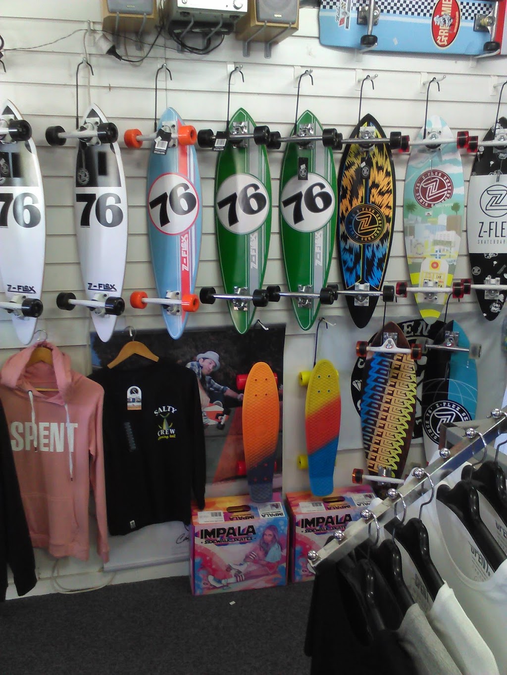 Bargara Surf Centre | clothing store | 16A Bauer St, Bundaberg QLD 4670, Australia | 0414631141 OR +61 414 631 141