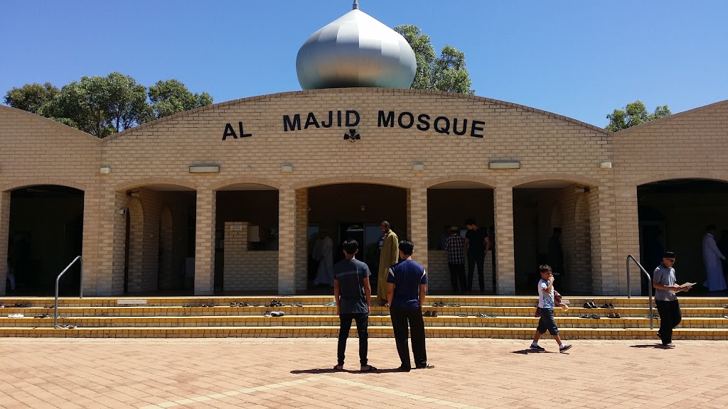 Al Majid Mosque | mosque | 64 Walter Padbury Blvd, Padbury WA 6025, Australia | 0434122237 OR +61 434 122 237