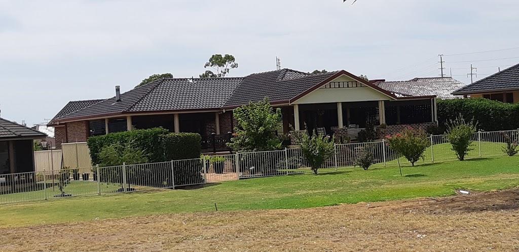 Longyard Golf Course | Longyard Dr, Hillvue NSW 2340, Australia | Phone: (02) 6765 2988