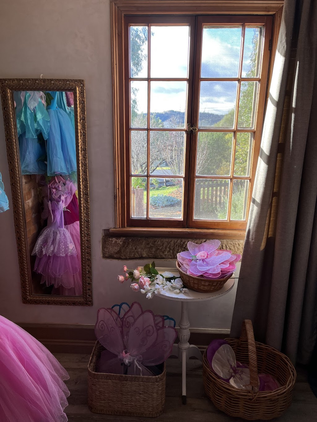 Faerie Land | 23A Franklin St, Richmond TAS 7025, Australia | Phone: 0483 828 381