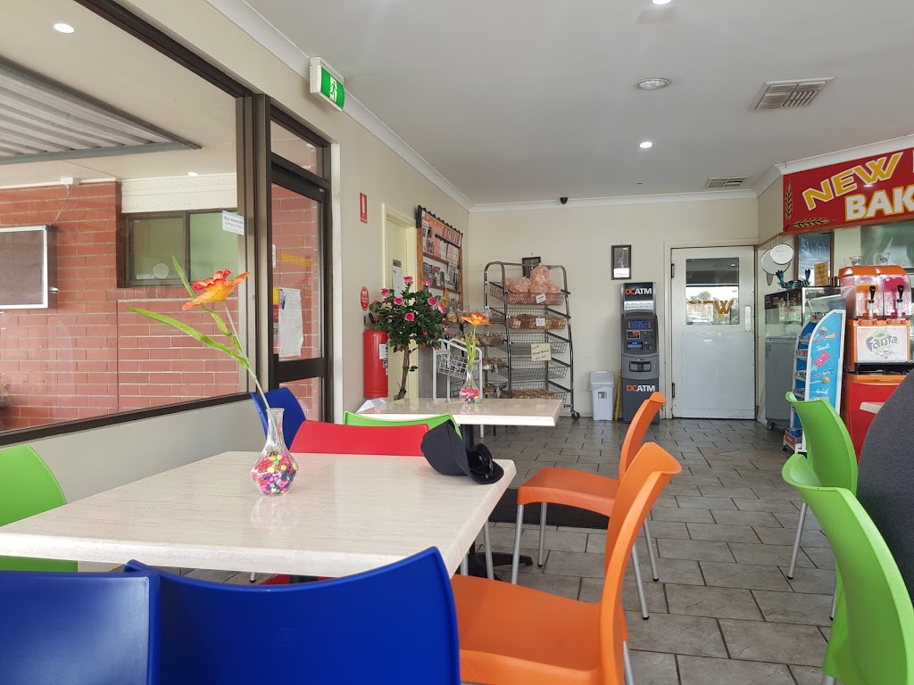 Newland Bakery | bakery | 12901 Sturt Hwy, Waikerie SA 5330, Australia | 0885413433 OR +61 8 8541 3433