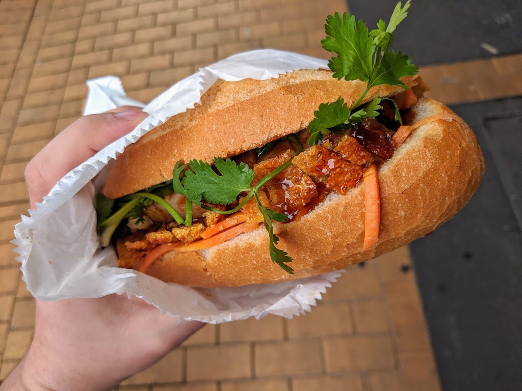 Ms Banh Mi Bakery & Cafe | bakery | 17 Brentford Square, Forest Hill VIC 3131, Australia | 0398786213 OR +61 3 9878 6213