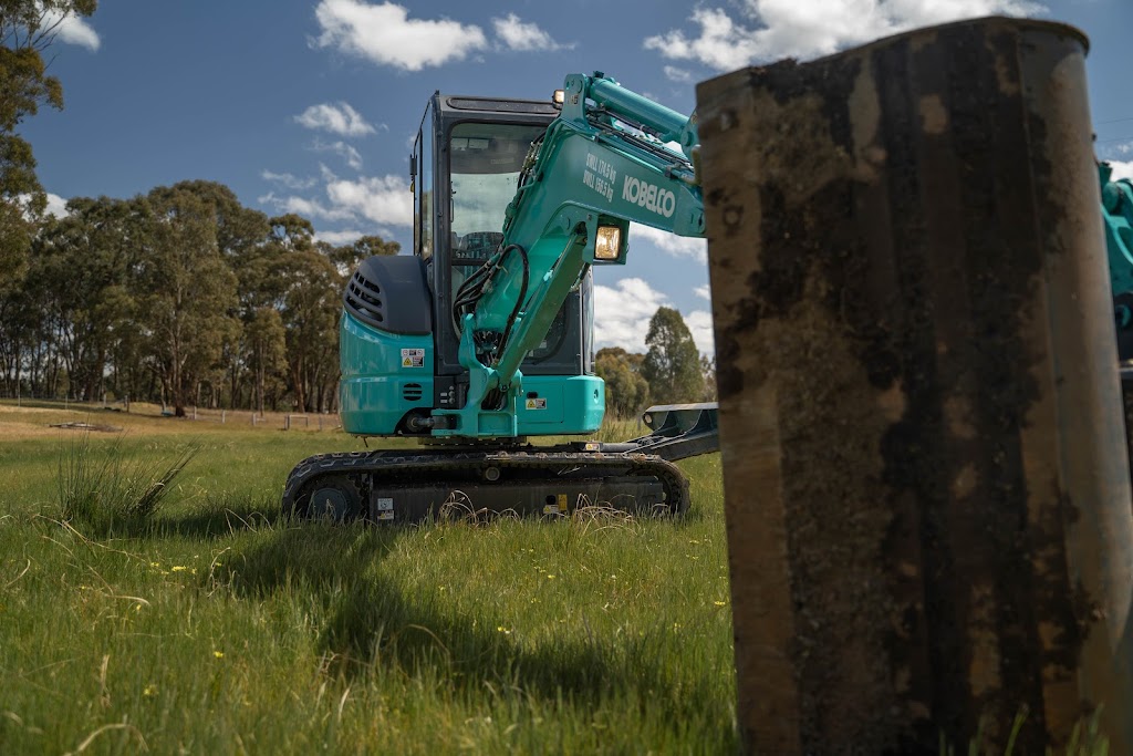 On The Spot Earthworks Pty Ltd | 56 Dehnerts Rd, Daisy Hill VIC 3465, Australia | Phone: 0438 927 247