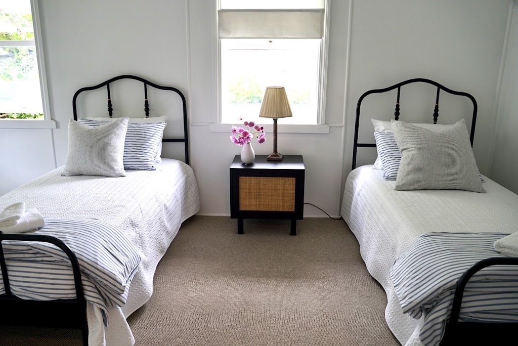 Clementine Cottage | 10 Sharp St, Crows Nest QLD 4355, Australia | Phone: 0448 102 015