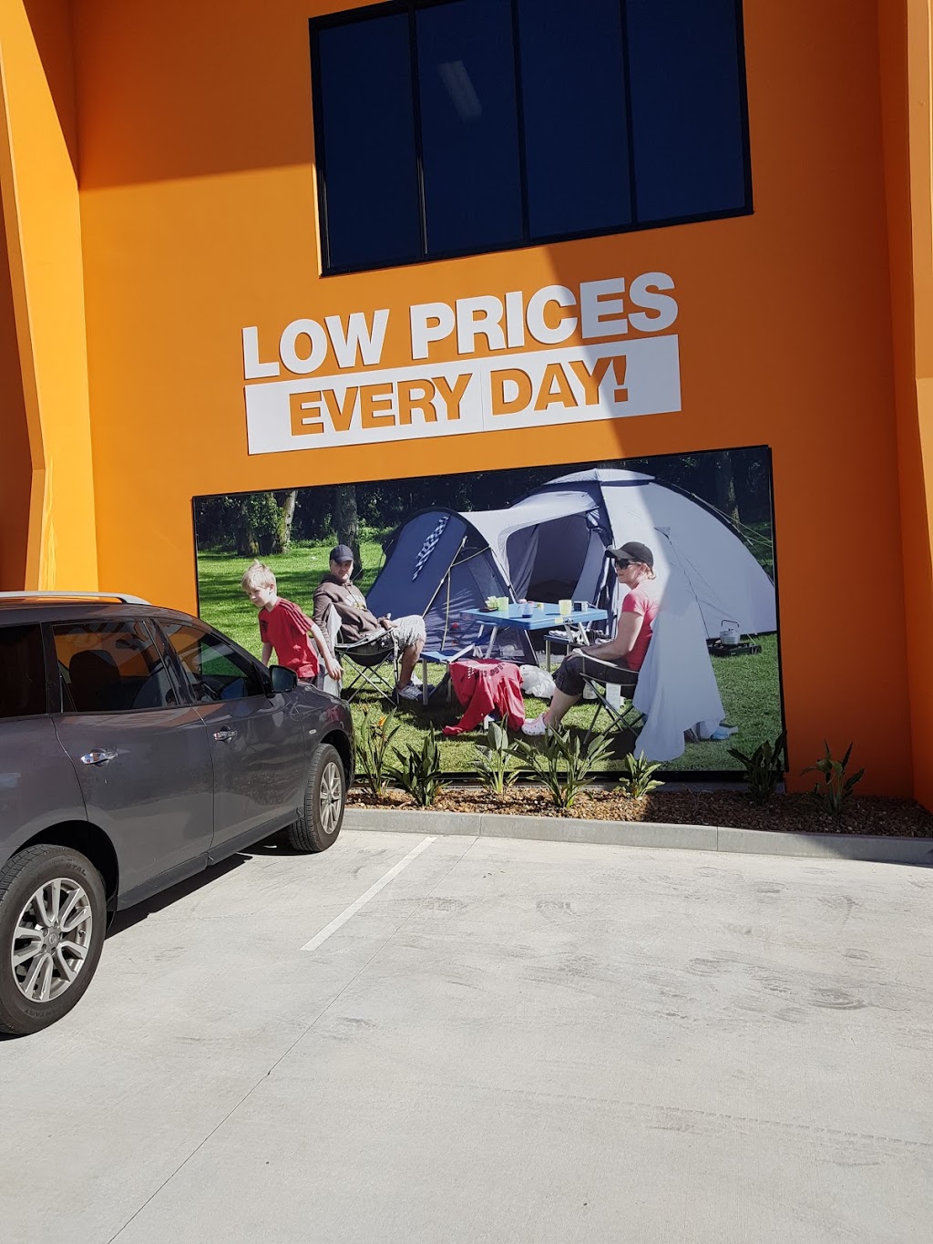 Snowys Outdoors | store | 17 Doherty Street, Brendale QLD 4500, Australia | 1300914007 OR +61 1300 914 007