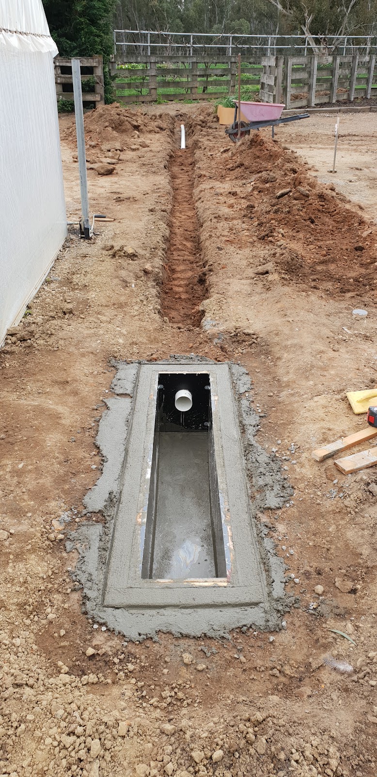 S & J COMPACT DIGGING | 63 Riverview Dr, Kialla VIC 3631, Australia | Phone: 0419 241 193