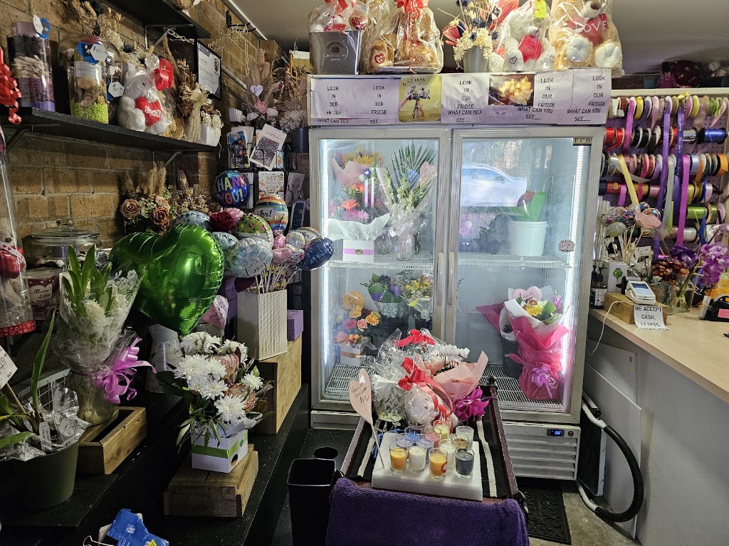 Bridal Blossoms | 237 Pacific Hwy, Ourimbah NSW 2258, Australia | Phone: 0402 197 708