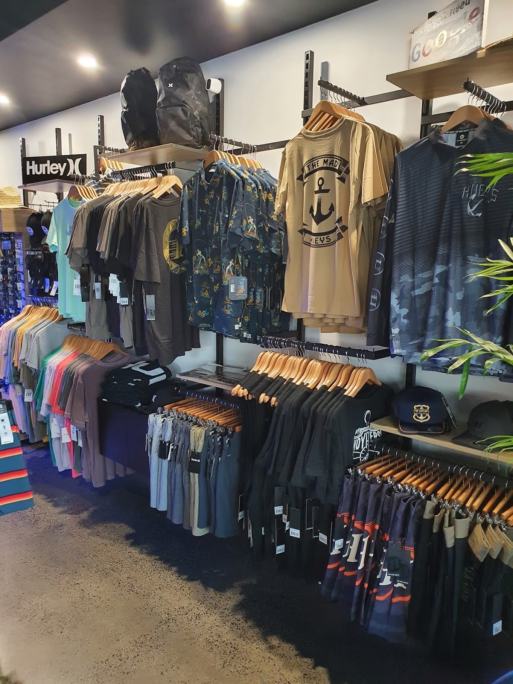 Mission Beach Lyfe | Shop 4 Mission Beach Market Place, 34-40 Dickinson St, Wongaling Beach QLD 4852, Australia | Phone: (07) 4014 2423