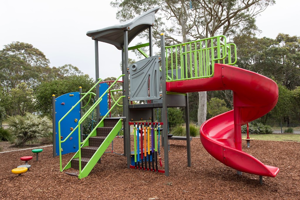 Harold Wesley Knight Park Playground |  | 65 Lonus Ave, Whitebridge NSW 2290, Australia | 0249210333 OR +61 2 4921 0333
