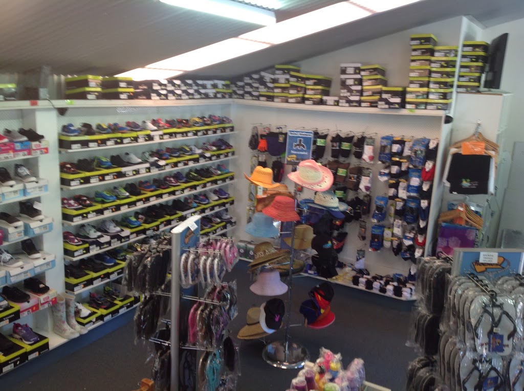 AW 1770 signs and clothing | clothing store | 97 Rocky Crossing Rd, Round Hill QLD 4677, Australia | 0428352068 OR +61 428 352 068