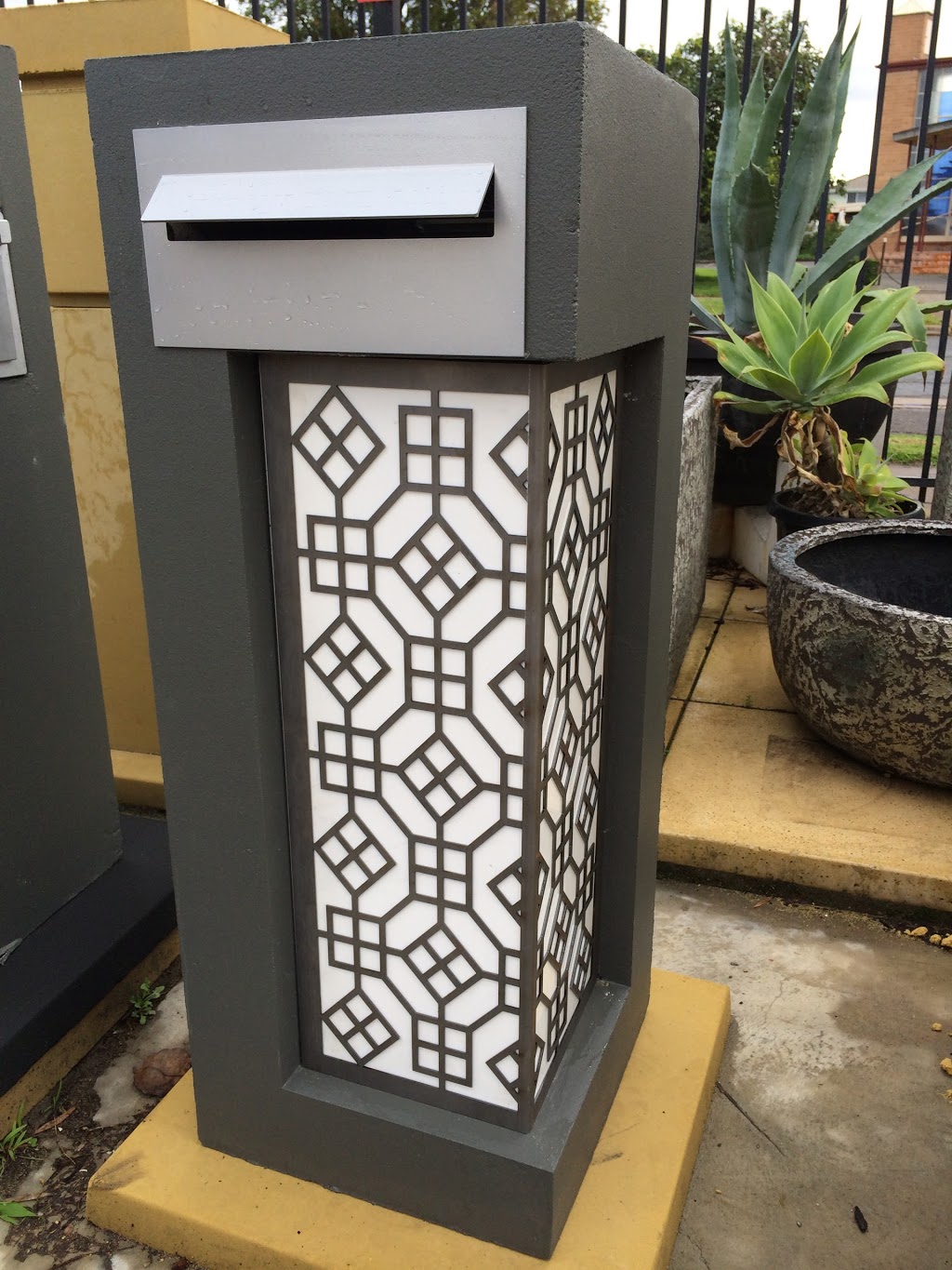 Flavio Sandstone Flavio Outdoor | 98A Muller Rd, Greenacres SA 5086, Australia | Phone: (08) 8367 6119