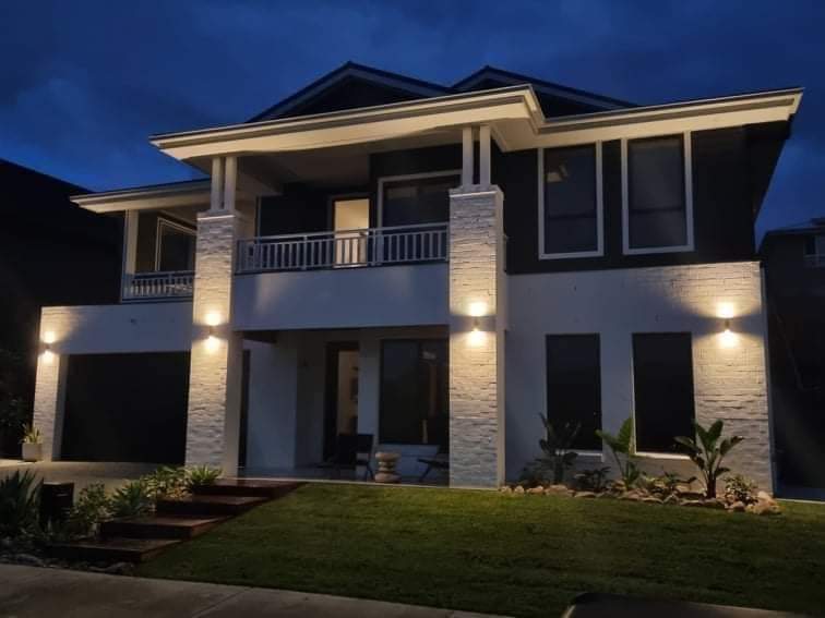 On The Mark Electrical Contractor | 43 Brushgrove Cct, Calderwood NSW 2527, Australia | Phone: 0420 577 524