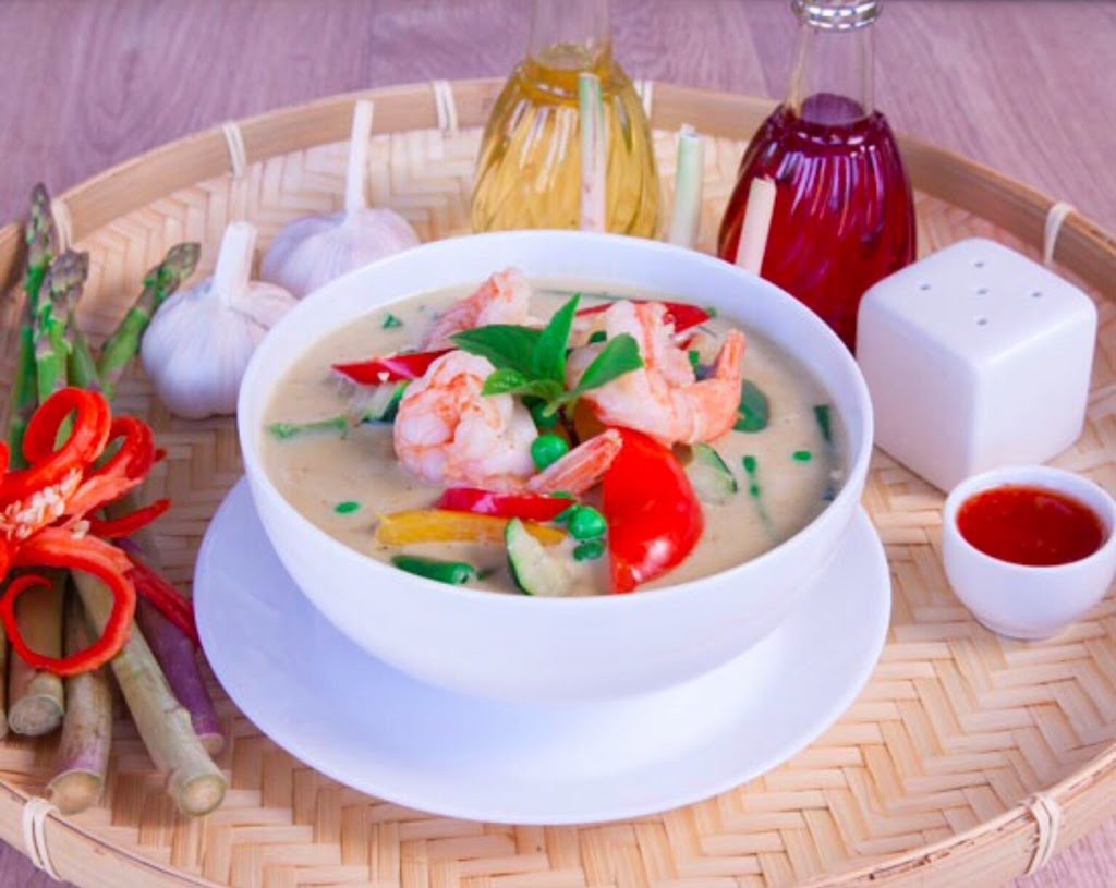 Thai Junction Kitchen | meal takeaway | 2 Chinook St, Everton Hills QLD 4035, Australia | 0733533988 OR +61 7 3353 3988