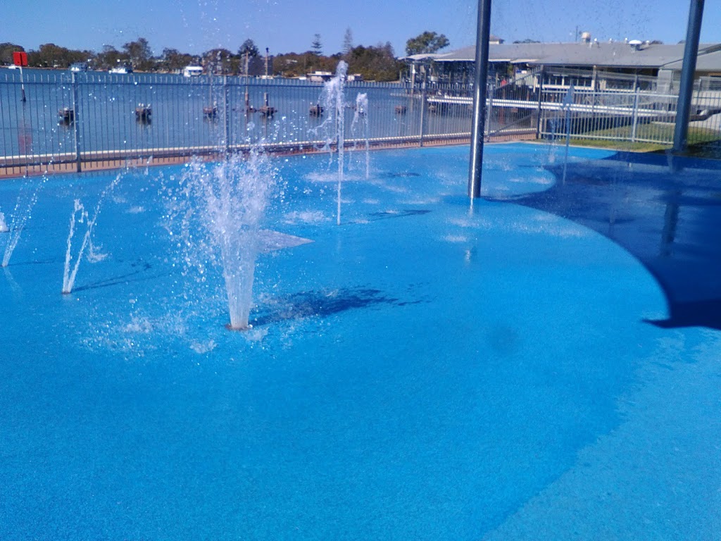 Tewantin water park | amusement park | Council & Boat Ramp Carpark, 9 Pelican St, Tewantin QLD 4565, Australia