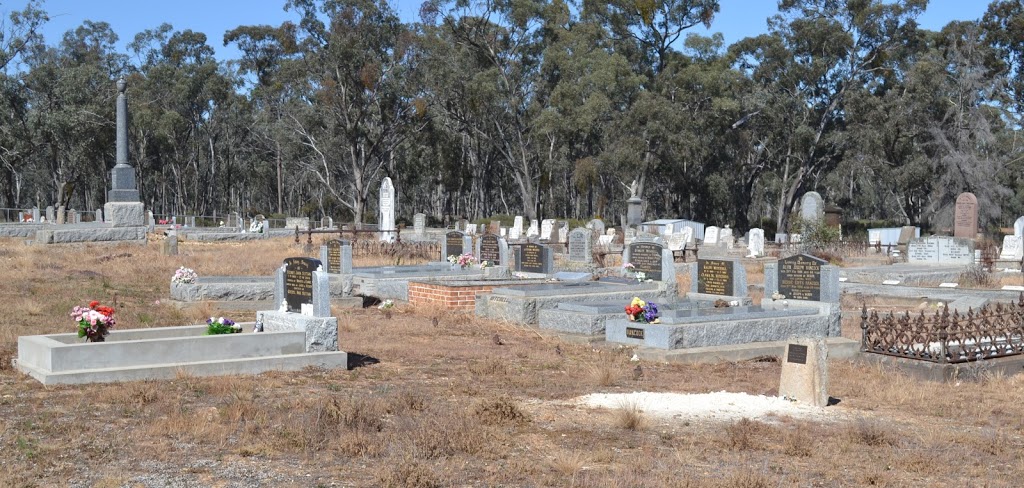 Tarnagulla Cemetery | Link Track, Llanelly VIC 3551, Australia