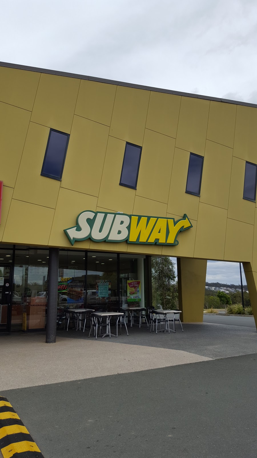 Subway® Restaurant | shop t8/118 Augusta Pkwy, Augustine Heights QLD 4300, Australia | Phone: (07) 3814 3900