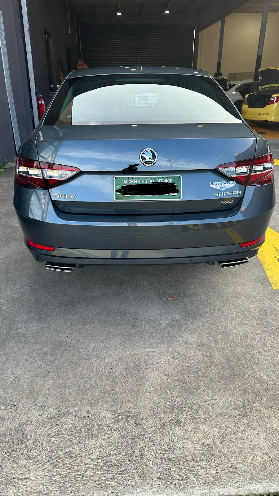 Mulgrave taxi 24 | Mulgrave VIC 3170, Australia | Phone: 0430 422 596