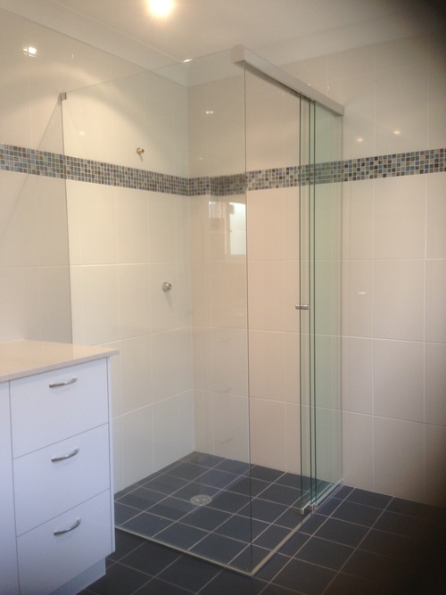 Shower Screens Direct | Nth Wyong, 2/16 Donaldson St, Central Coast NSW 2259, Australia | Phone: (02) 4351 0233