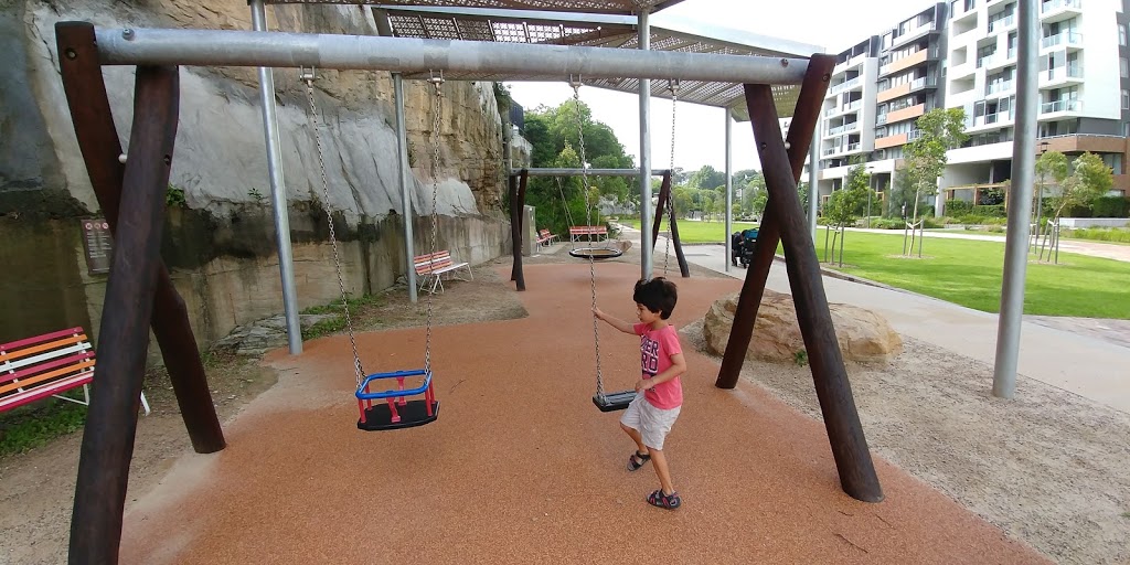 Harold Park Playground | 111 Ross St, Forest Lodge NSW 2037, Australia | Phone: (02) 9265 9333