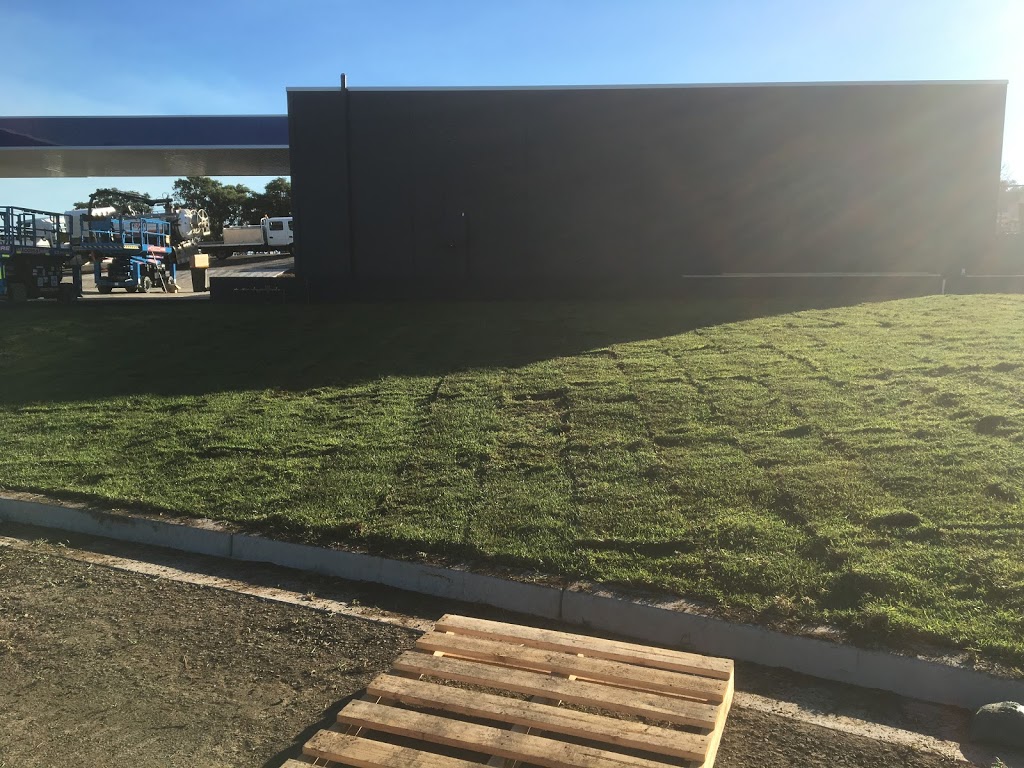 Four Seasons Turf Supplies | 64 Yarramundi Ln, Richmond NSW 2753, Australia | Phone: 0439 494 043