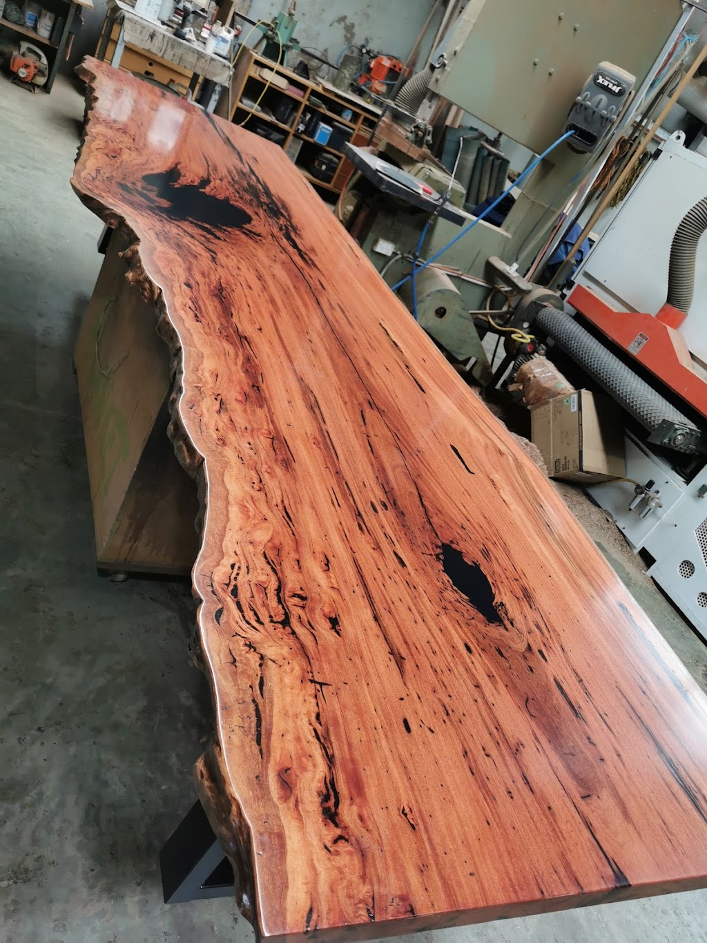 Newcastle Timber Slabs | 16 Walter Parade, Black Hill NSW 2322, Australia | Phone: 0402 907 409