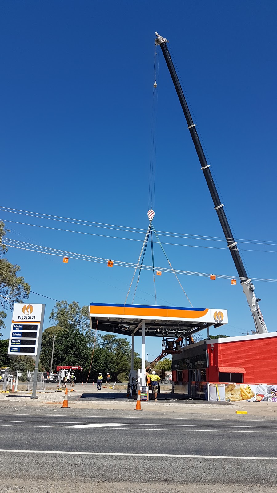 Quicklift Crane Hire | moving company | 5 Future Ct, Shepparton VIC 3630, Australia | 0358312171 OR +61 3 5831 2171